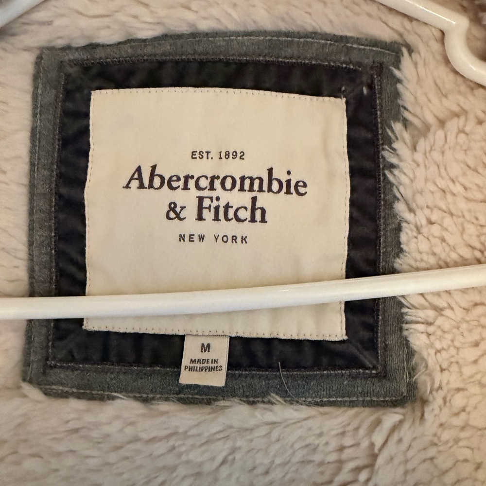 Abercrombie & Fitch Gray Sherpa-Lined Jacket - Picture 2 of 4